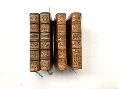 null Ensemble de 4 volumes.
- Mémoires de M JOLY. Rotterdam, 1718. 2 vol. in-12.
-...