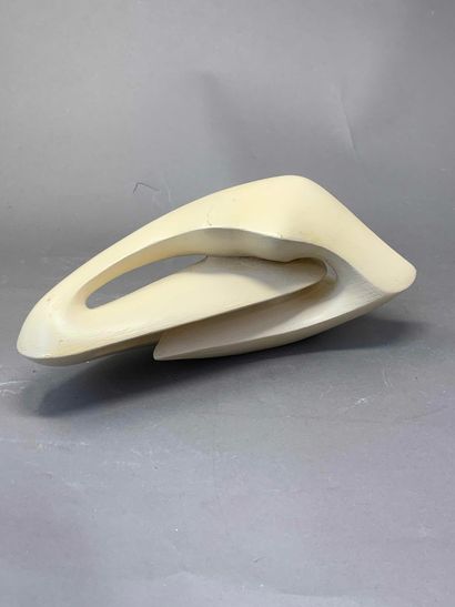 null Dragoljub Milosevic (1939-2019)

Sculpture abstraite en plâtre laquée crème...