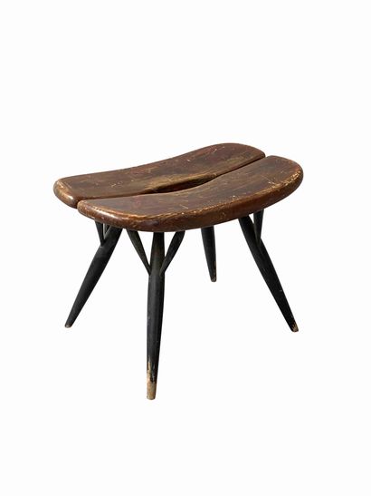 null Ilmari TAPIOVAARA (1914-1999)

Tabouret modèle Pirkka

Assise teintée puis vernie...