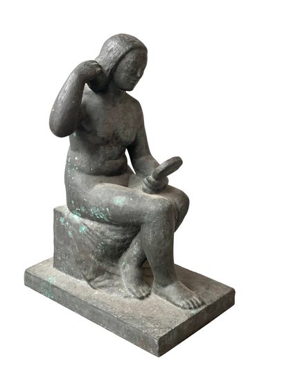 null René PAJOT (1885-1966)

Sculpture en bronze à patine noire figurant une femme...