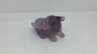 null CHINA - 20th century


Small amethyst rabbit, scratching with its hind leg....