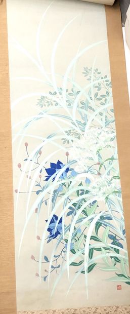 null CHINE


Rouleau de peinture encre et couleur sur papier représentant des fleurs...
