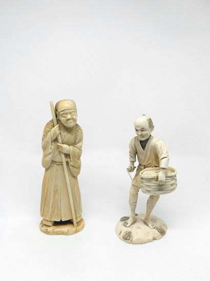 null JAPON - Vers 1900


Deux statuettes en ivoire sculptée. L'une figurant un pêcheur...