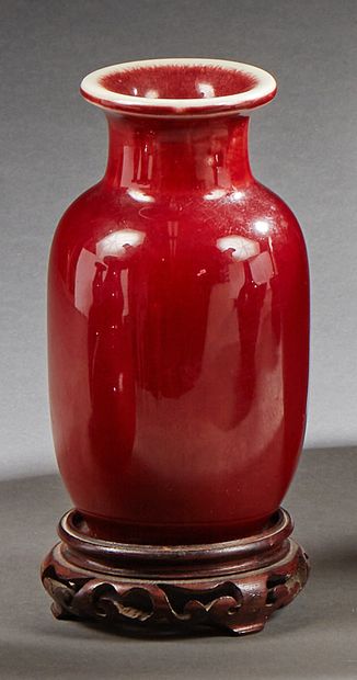 null CHINA


A small baluster shaped porcelain vase with a monochrome oxblood glaze....