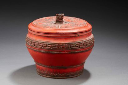 null SOUTH EAST ASIA


Red lacquered wood covered pot.


20th century.


H. 20 c...