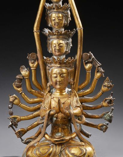 ART SINO-TIBETAIN Rare chased and gilded bronze figurine representing the three-faced...