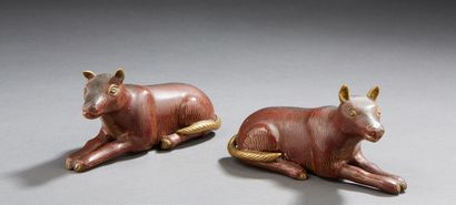 CHINE Pair of lying dogs in cloisonné bronze
20th century
L: 12,5 cm