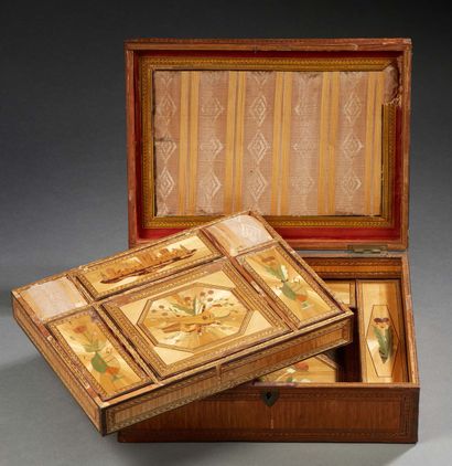 null A straw marquetry COUTURE BOX; rectangular in shape, the lid with a reserve...