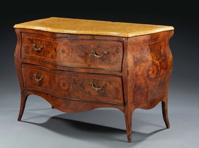 null MARQUETED COMMODE in burr walnut, rosewood fillets and large starred rosettes;...