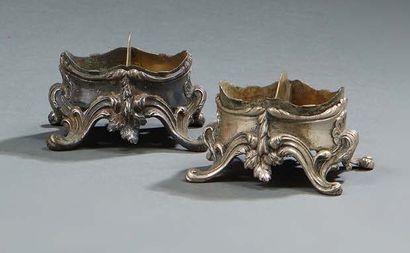 null PAIR OF silver SALONS with rocaille design.
Late 19th century.
Total weight...