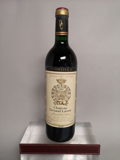 null 1 bouteille Château GRUAUD LAROSE - 2e GCC Saint Julien 1992 

Etiquette légèrement...