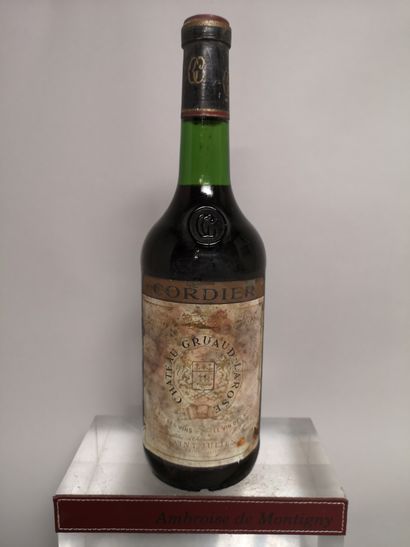 null 1 bouteille Château GRUAUD LAROSE - 2e GCC Saint Julien 1974 

Etiquette tachée...