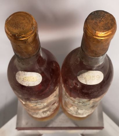 null 2 bouteilles BORDEAUX LIQUOREUX Paul DUBOIS Neg. 1959 1 BARSAC et 1 LOUPIAC

Etiquettes...
