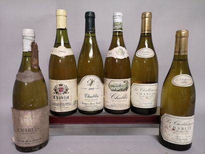 null 6 bouteilles CHABLIS Années 90' dont : La CHABLISIENNE, La MEULIERE, VOCORET...