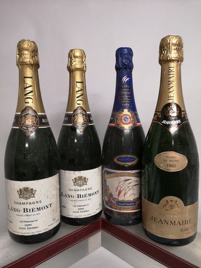 null 4 bouteilles CHAMPAGNE DIVERS - 1 CANARD DUCHEN "cuvée bicentenaire de la Révolution"...
