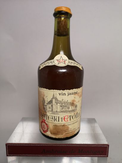 null 1 bottle 62cl YELLOW WINE - Château L'ETOILE 1979

Stained label, high shoulder...