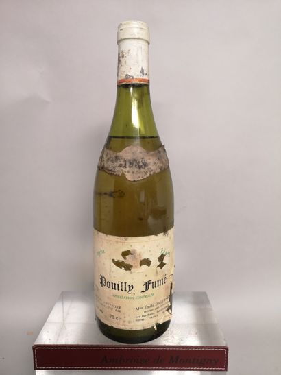 null 1 bouteille POUILLY FUME - Emile DAGUENEAU 1988 

Etiquette tachée et abîmée....