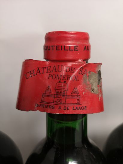 null 3 bouteilles CHATEAUNEUF du PAPE 2 Dom. PERE CABOCHE 1999 et 1 Dom. HAUT des...