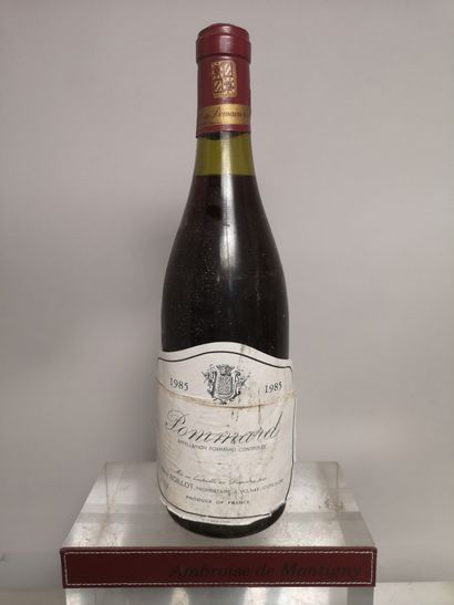 null 1 bouteille POMMARD - Henri BOILLOT 1985 

Etiquette légèrement tachée et froissée....