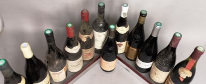 null 12 bouteilles VINS DIVERS DE FRANCE A VENDRE EN L'ETAT 

VACQUEYRAS, GIGONDAS,...