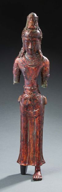 CHINE Rare large red lacquered bronze statuette of an acuoye guanyin standing in...