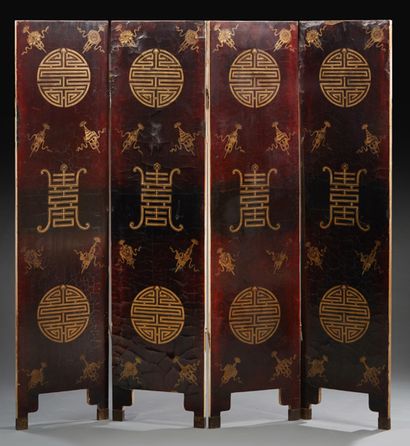 CHINE A lacquer and hardstone screen with four panels. The decoration shows an animated...