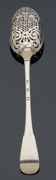 null SILVER OLIVE SPOON, uniplat model.
Agde beginning of the XVIIIth century.
Master-goldsmith...