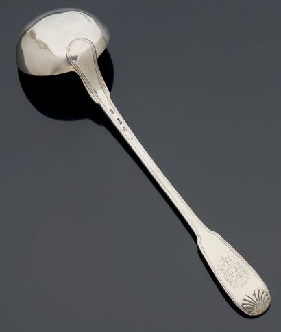 null A silver spoon, model with nets and shell, the spatula monogrammed.
Paris 1743.
Length...