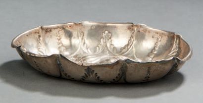  HUNTING CUP in silver with cupules and fruits. Eastern european work XVIIIXth century....