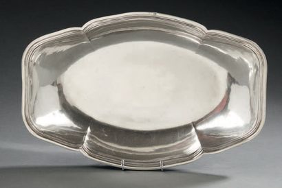 null OVAL BASIN in silver, of polylobed form, with six contours and slightly turned...
