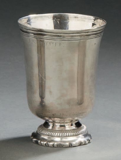 null Silver TIMBALE on a scalloped pedestal, the plain body marked "F.
LAVIROTTE".
Dijon...