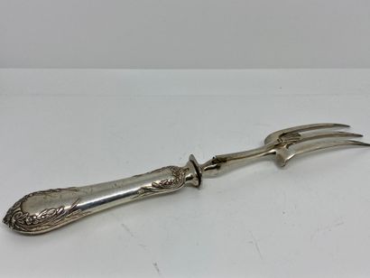 null RAGOUT FORK with silver handle.
Minerve hallmark.
Gross weight : 135,6 g.