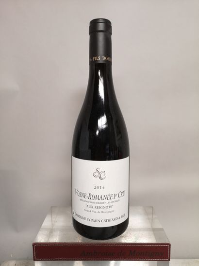 null 1 bouteille VOSNE ROMANEE 1er cru "Aux Reignots" - Sylvain CATHIARD 2014 Étiquette...