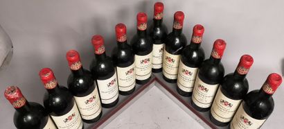 null 12 bouteilles Château MALESCOT St EXUPERY - 3e GCC Margaux 1964 Étiquettes légèrement...