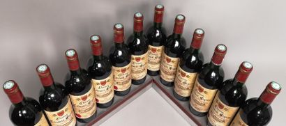 null 12 bottles Château CORMEIL-FIGEAC - Saint Emilion Grand Cru . 1983 Stained labels...