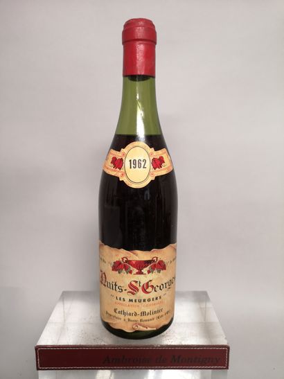 null 1 bouteille NUITS SAINT GEORGES "Les Meurgers" - CATHIARD MOULINIER 1962 Niveau...