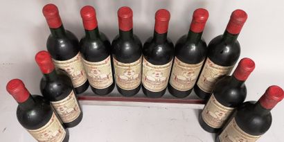 null 10 bouteilles Château de La VIEILLE CLOCHE - Saint Emilion 1966 Étiquettes légèrement...