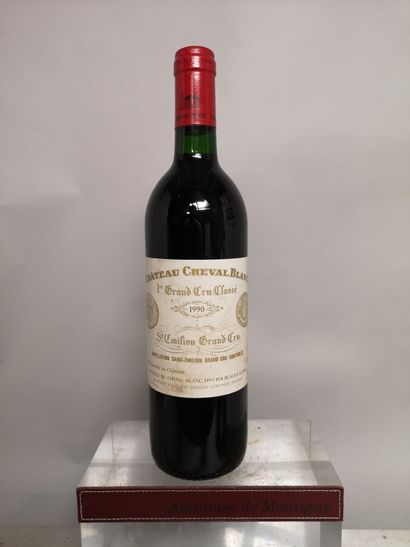 null 
1 bouteille Château CHEVAL BLANC - 1er Gcc St Emilon 1990 Étiquette légèrement...