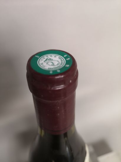 null 1 bouteille CÔTE RÔTIE - JAMET 1999 Étiquette légèrement tachée.