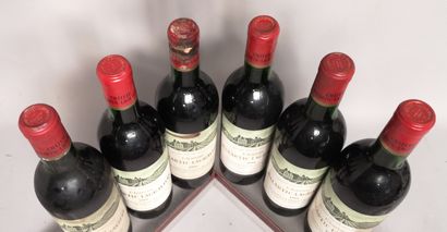 null 6 bouteilles Château MALARTIC LAGRAVIERE - Grand Cru Classé de Graves 1966 Étiquettes...