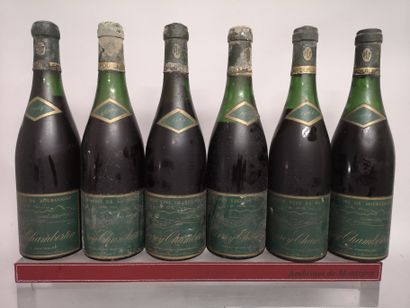null 6 bouteilles GEVREY CHAMBERTIN - Larouillère 1964 En l'état.