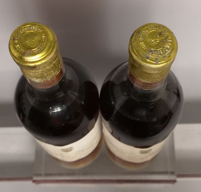 null 2 bouteilles Château DOISY DAËNE - Haut-Barsac 1961 Étiquettes légèrement tachées....