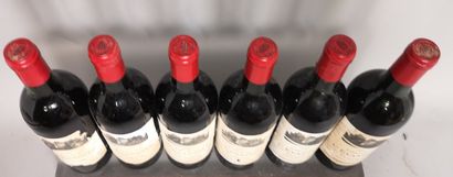 null 6 bouteilles Château L'EVANGILE - Pomerol 1989 Étiquettes tachées et abîmée...