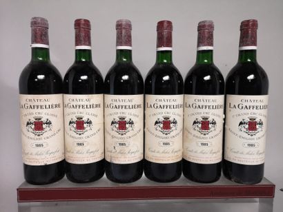 null 6 bouteilles Château La GAFFELIERE - 1er Gcc Saint Emilion 1985 Étiquettes légèrement...
