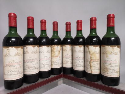 null 8 bouteilles Château MOUTON BARON Philippe de Rothschild - Pauillac 1964 Étiquettes...