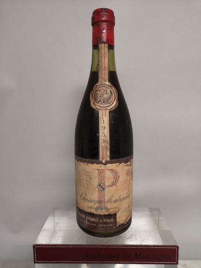 null 1 bouteille CHASSAGNE MONTRACHET- Domaine POULET 1959 Étiquette légèrement tachée,...