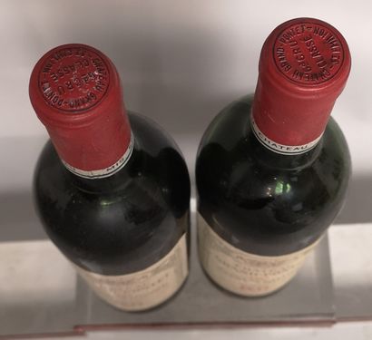 null 2 bottles Château GRAND PONTET - Cru Classé de Saint Emilion 1964 Slightly stained...