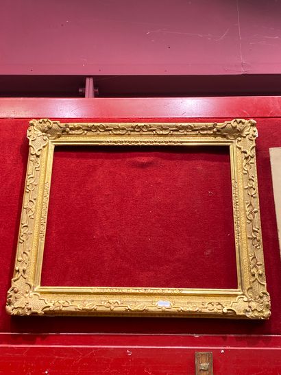 null Regency style gilded rectangular frame

69.5 x 55.5 cm (interior)