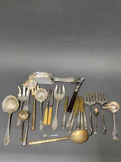 null Set of various silver plated cutlery including knives with silver handles