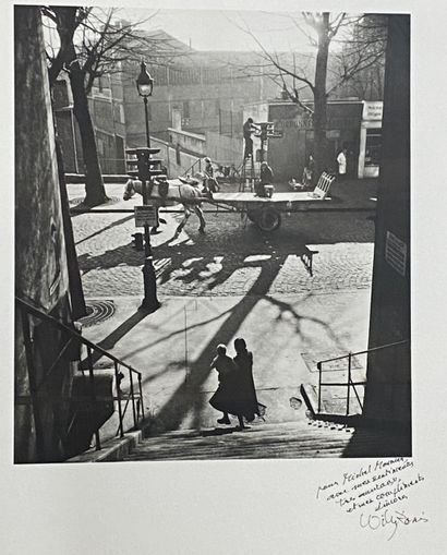 null WILLY RONIS

Reproduction d'une photograpgie en noir et blanc, signée en bas...